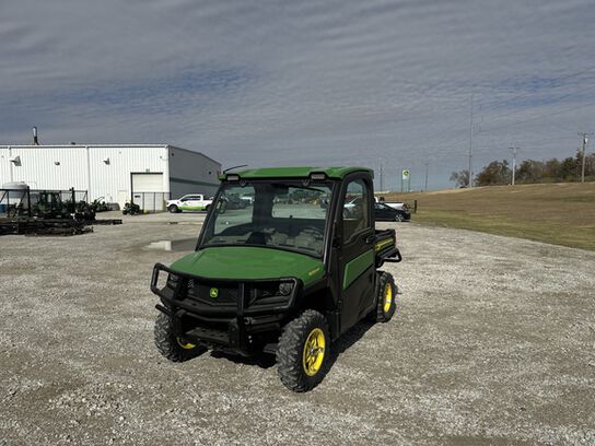 2022 XUV 835R - 428171,  image number 2