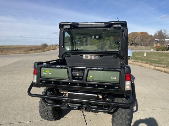 2021 XUV 835R - 438768,  image number 4