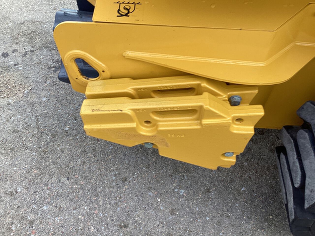 2024 324G - 440308,  image number 19