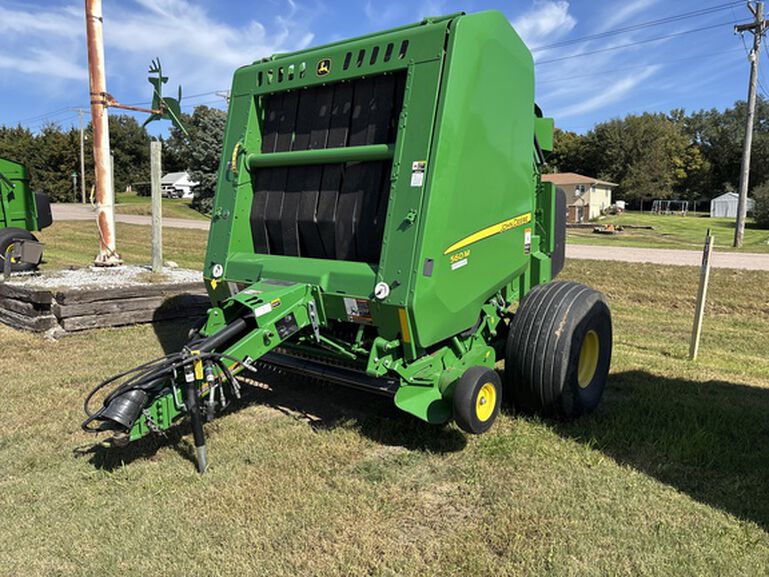 2019 560M - 448614, 