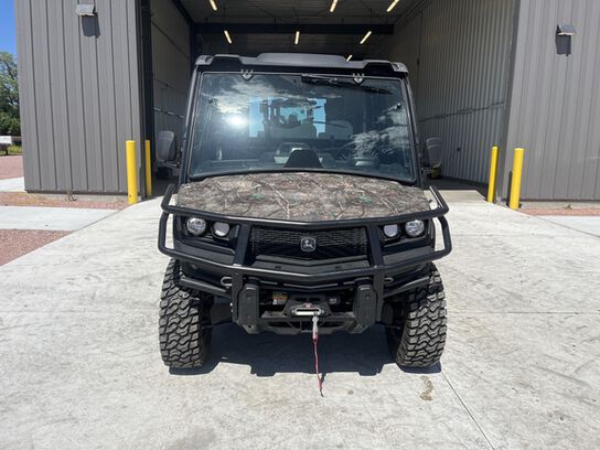 2023 XUV835M - 412941,  image number 1