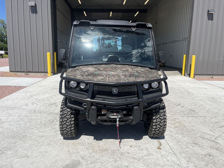 2023 XUV835M - 412941, 
