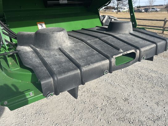 2025 S7 700 - 442020,  image number 30