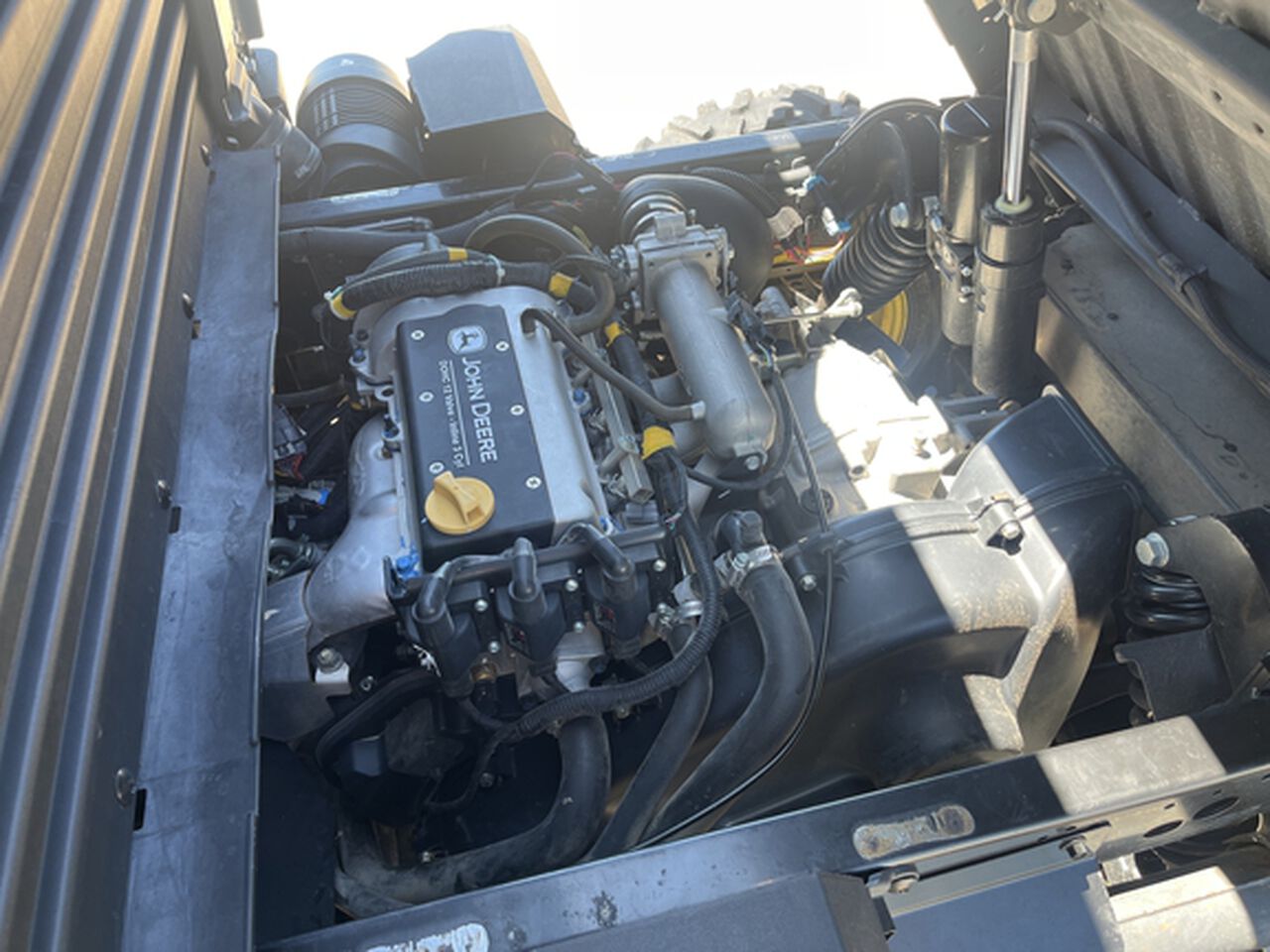 2022 XUV 835R - 439449,  image number 15