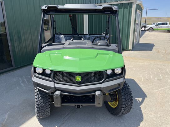 2026 XUV 845M - 441445,  image number 1