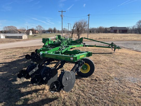 2024 2510H - 430919,  image number 4