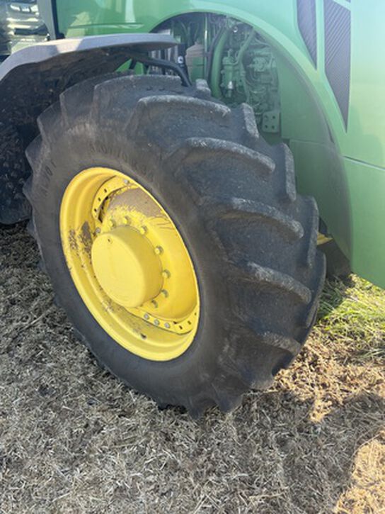 2012 8235R - 442820,  image number 5