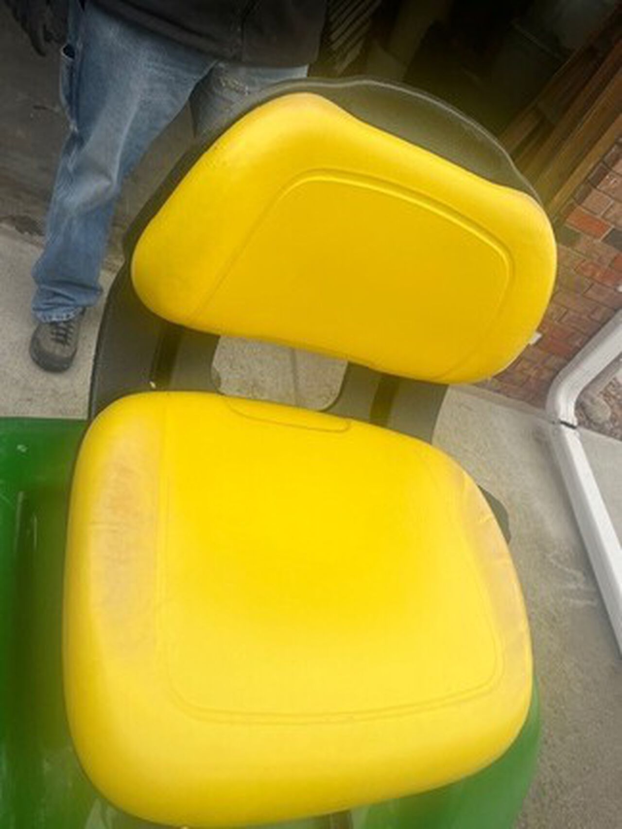 2017 X394 - 445397,  image number 4