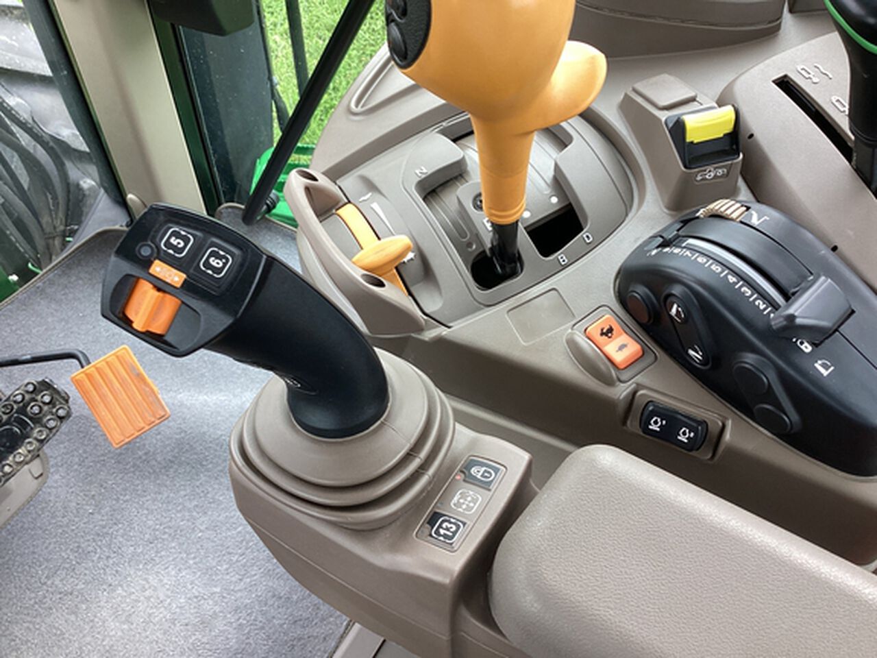 2024 6175M - 427552,  image number 15