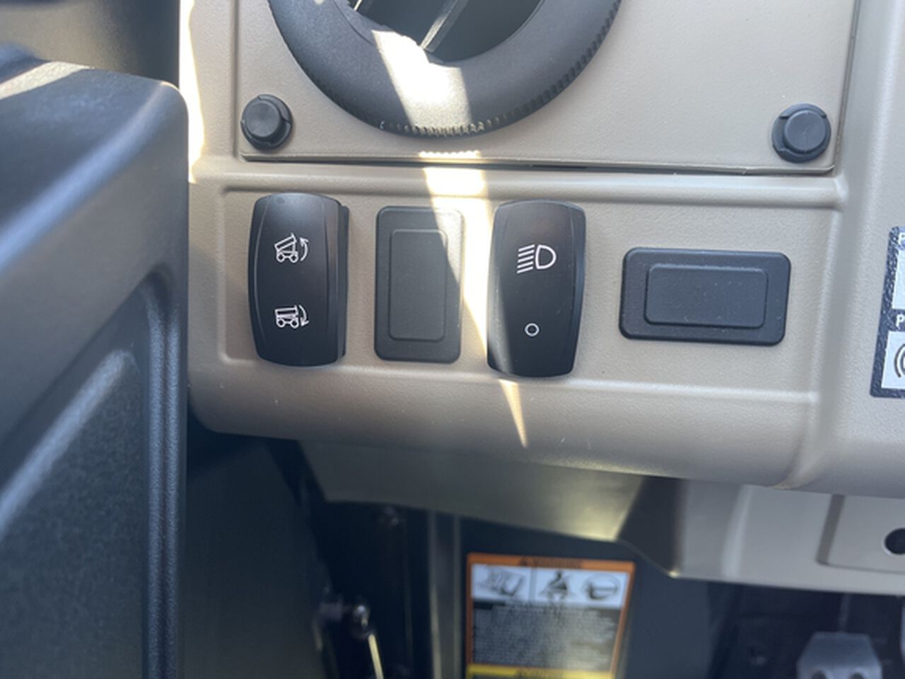 2022 XUV 835R - 439449,  image number 13