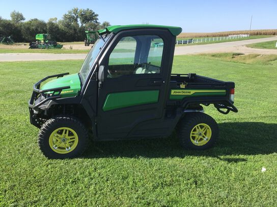 2024 XUV835R PREMIUM CAB - 447400,  image number 0