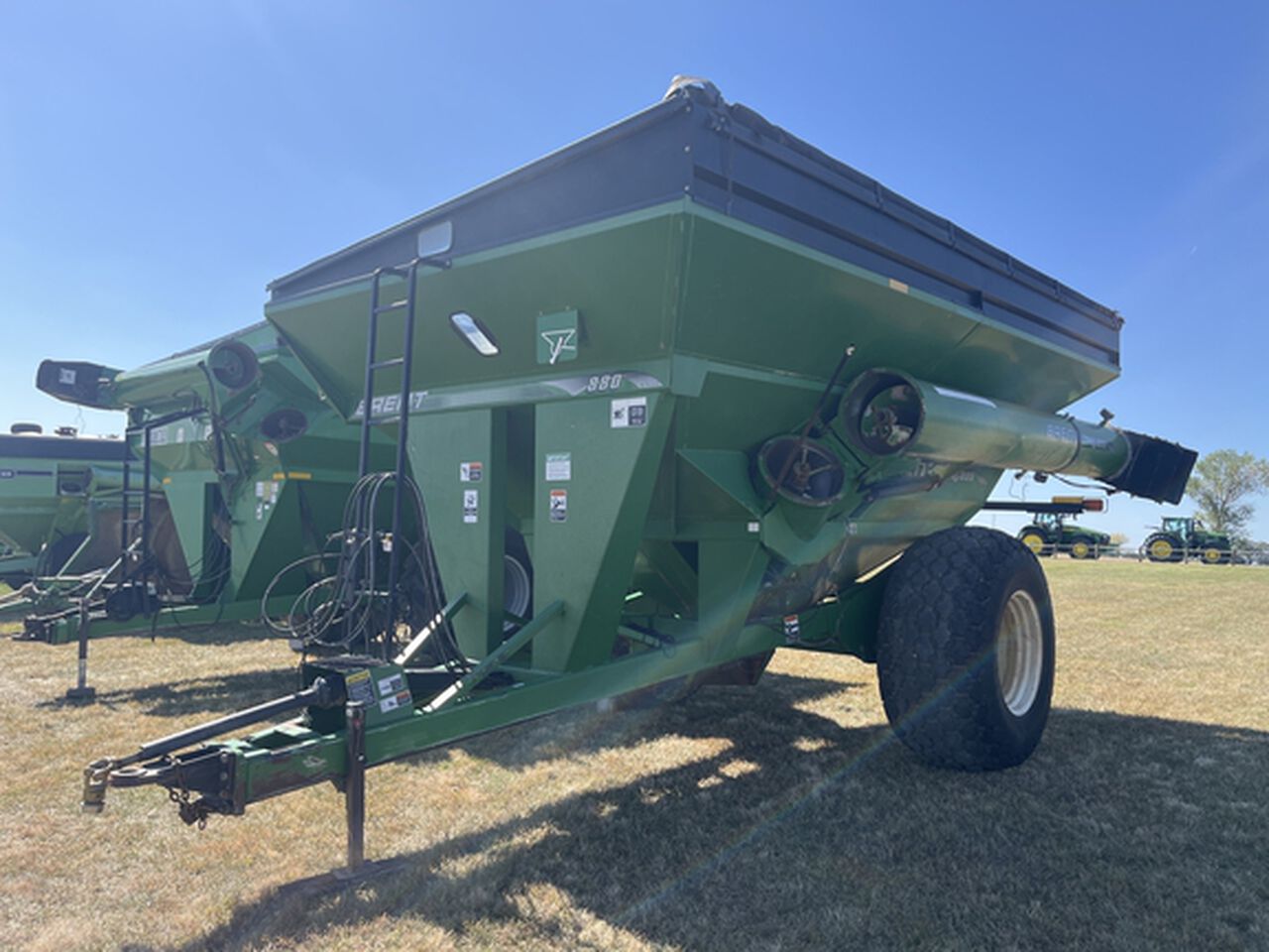  880 - 421243,  image number 2