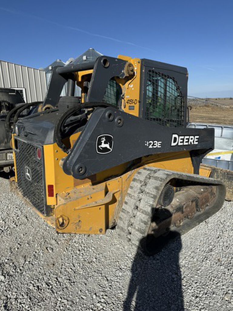 2015 323E - 439113, 