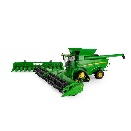 1:32 Scale S780 Prestige Tracked Combine - LP69915,  image number 1
