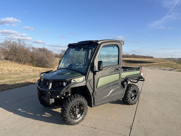 2023 XUV 835R - 440523, 