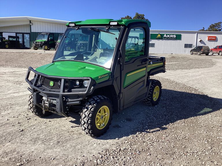 2020 XUV 835R - 429274, 