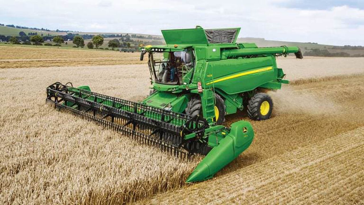 T670 Combine,  image number 0