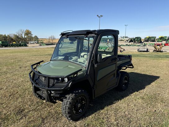 2020 XUV 835R - 430012,  image number 2