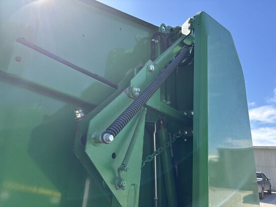 2019 560M - 448613,  image number 9