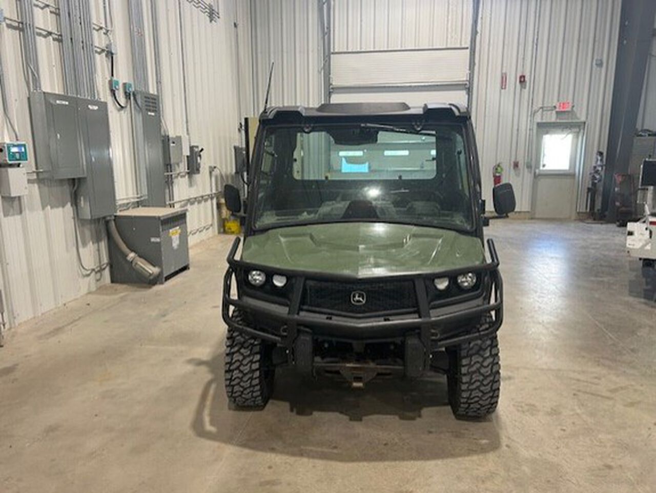 2023 XUV 835M - 441954,  image number 1