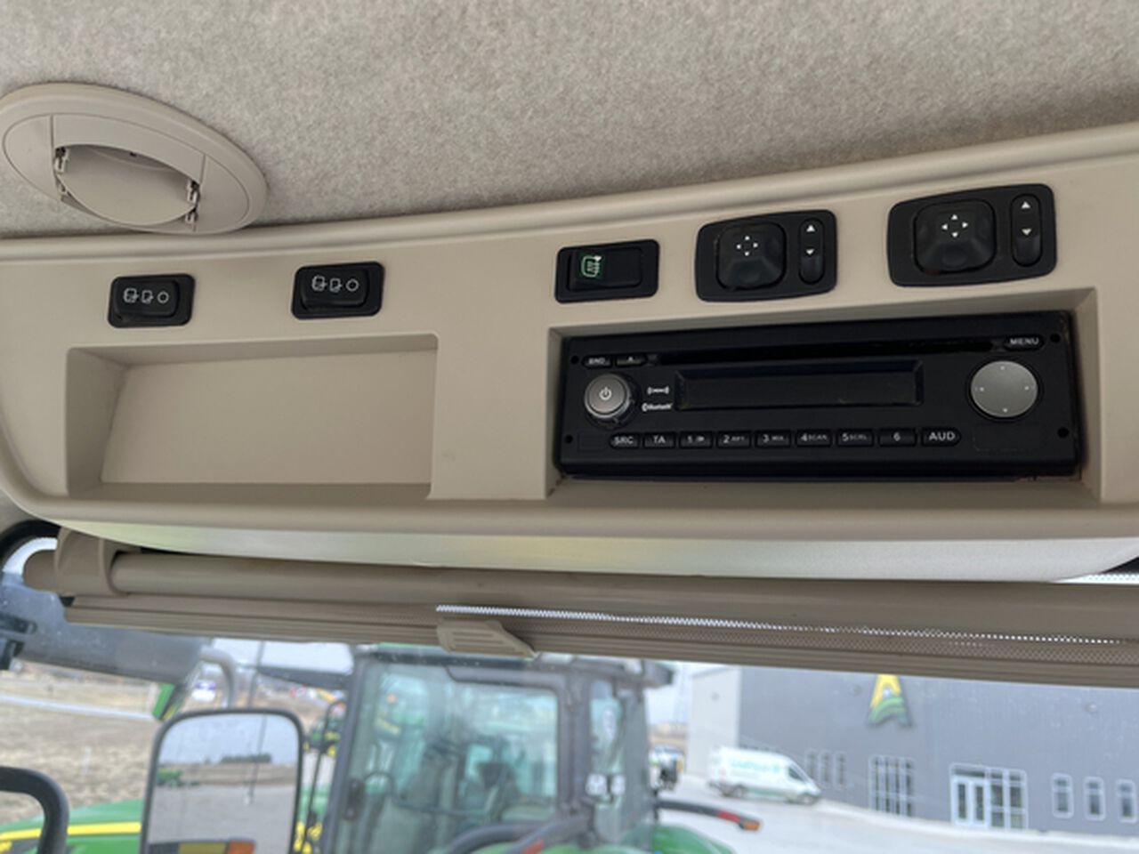 2017 8370R - 441497,  image number 14