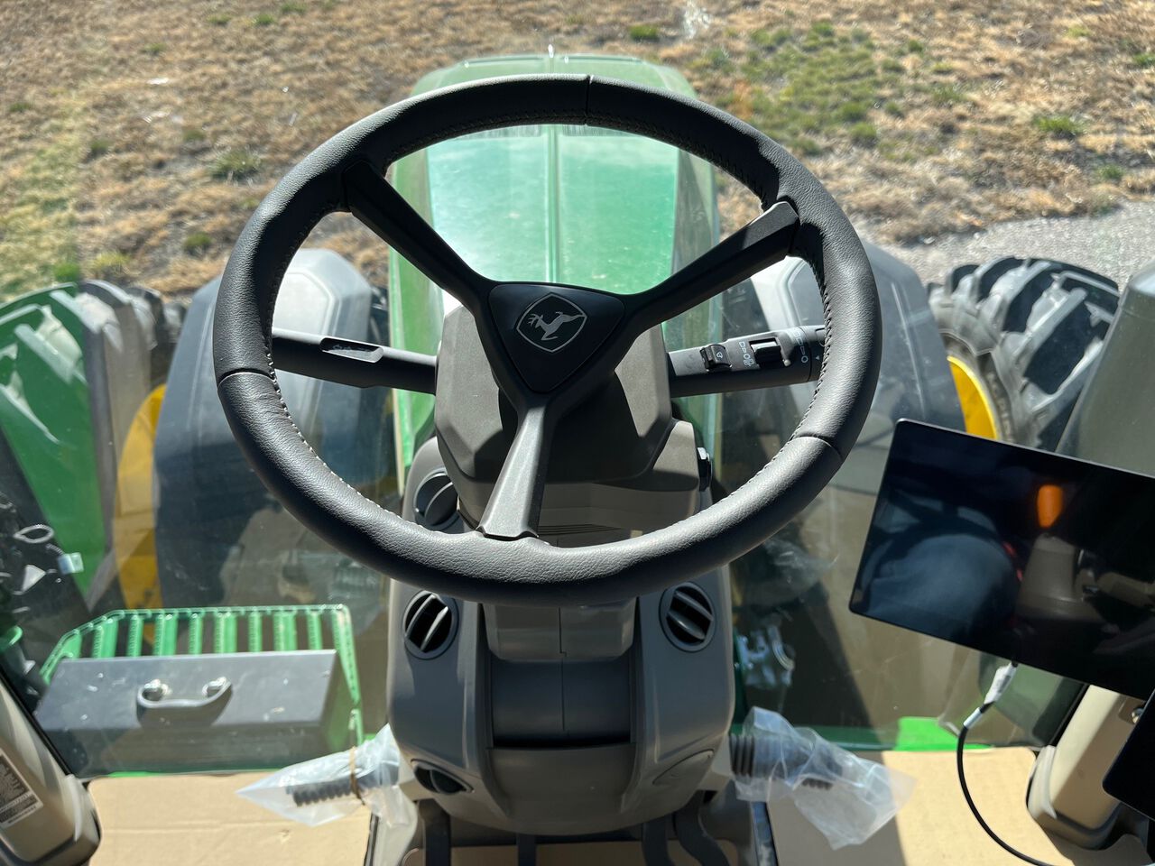 2024 8R 410 - 427446,  image number 9