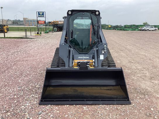 2024 317G - 426238,  image number 1