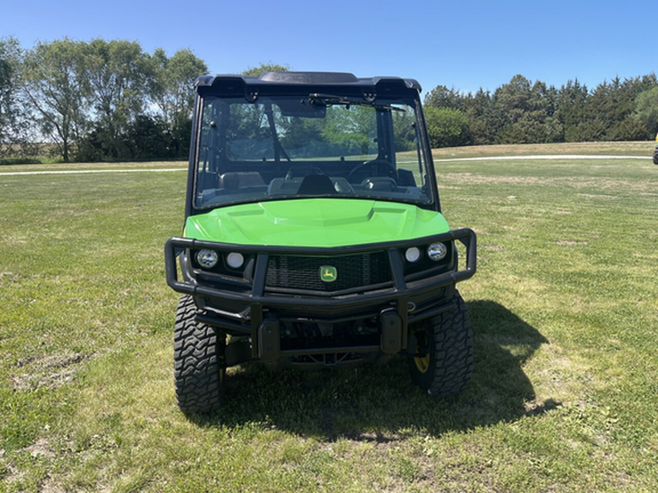 2023 XUV 835M - 437965,  image number 1