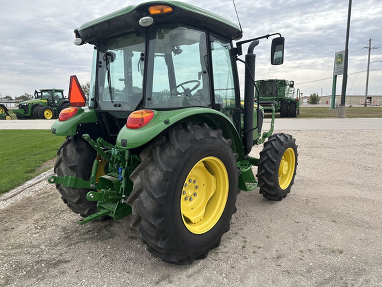 2024 5075E - 403605,  image number 4