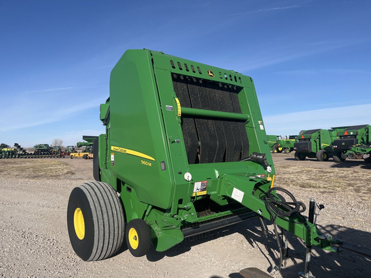 2019 560M - 435496,  image number 2