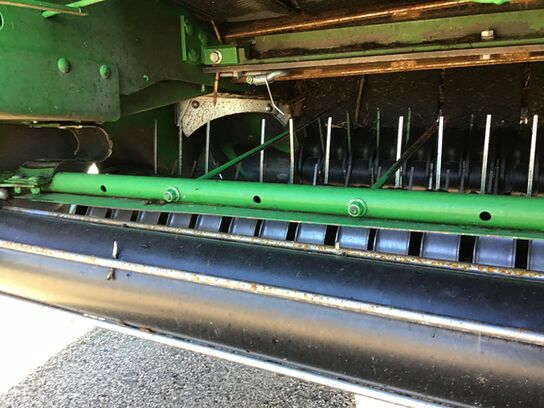 2022 560M - 441915,  image number 13