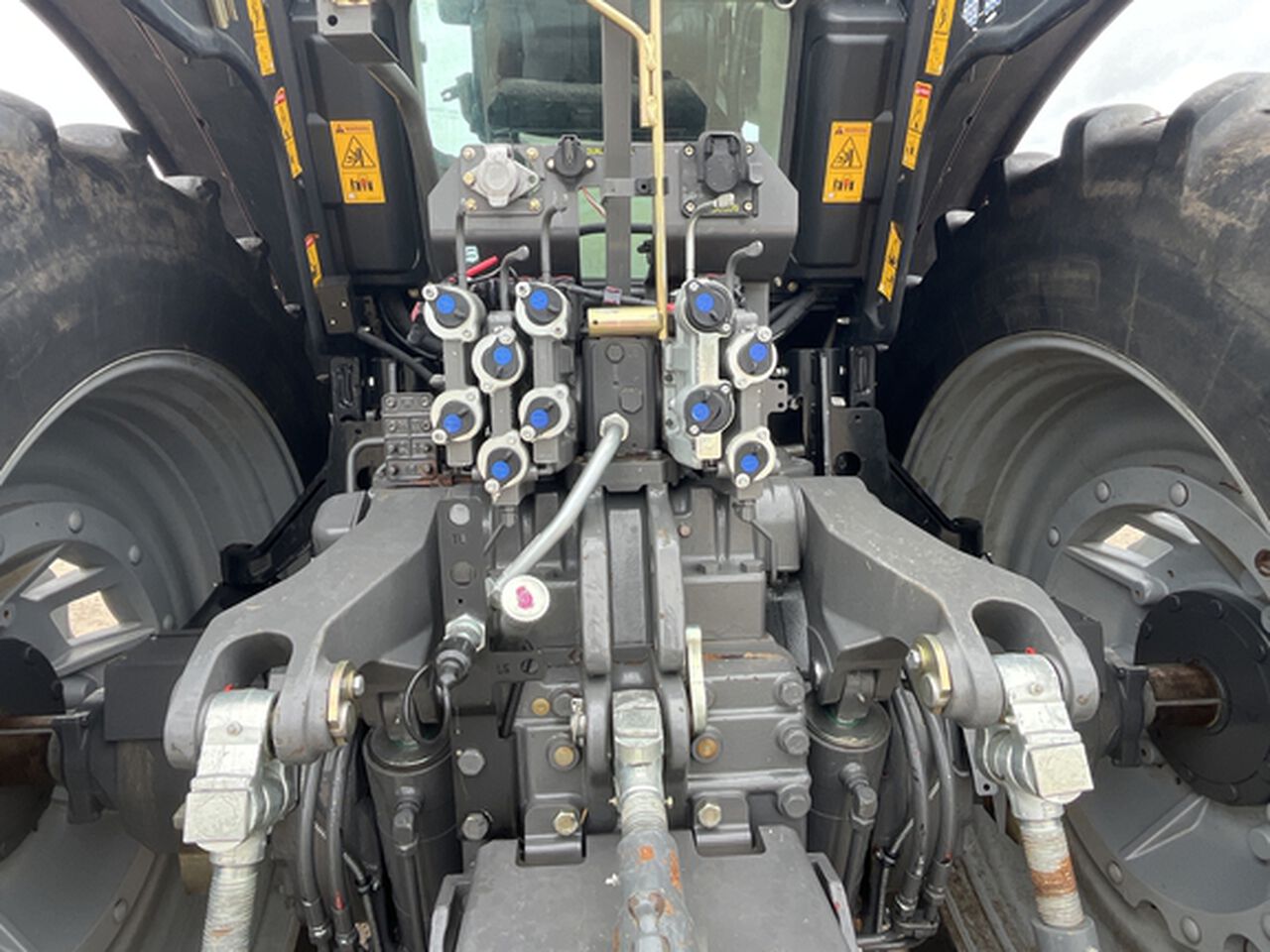 2011 8670 - 440764,  image number 19