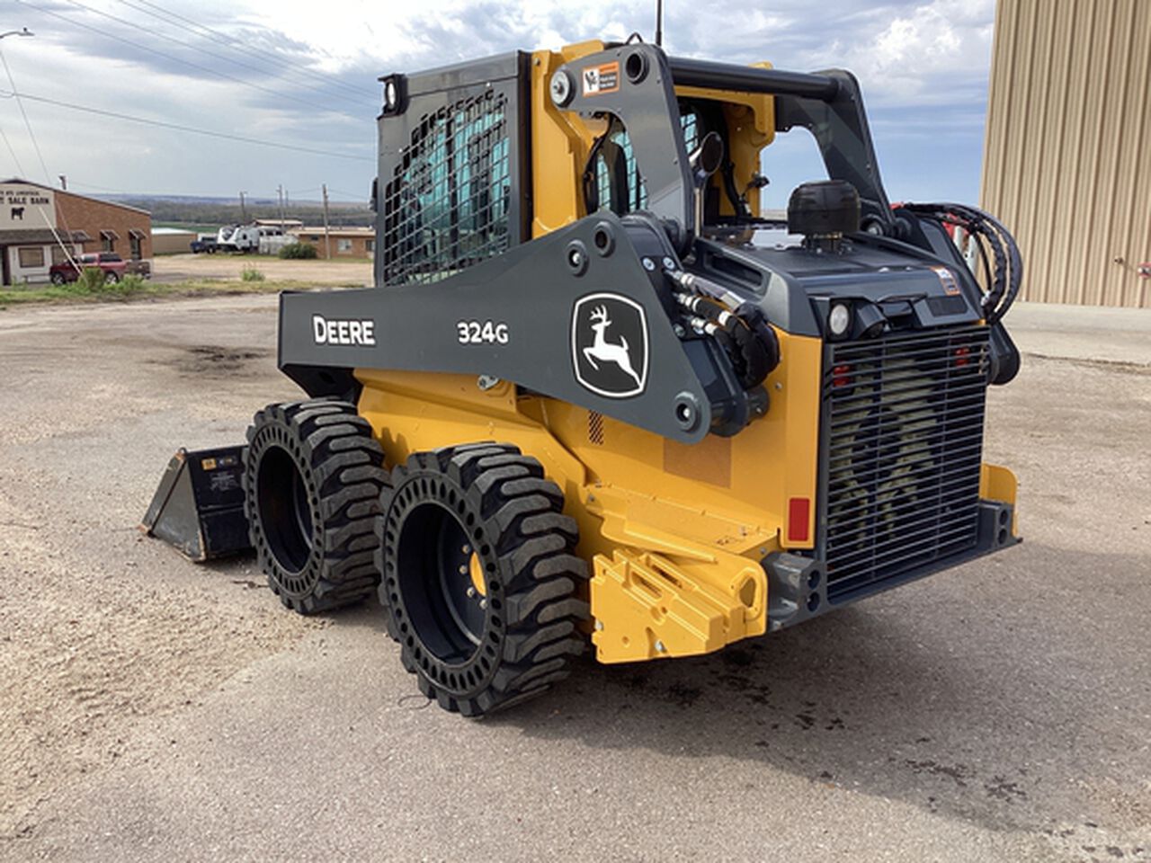 2024 324G - 440308,  image number 3