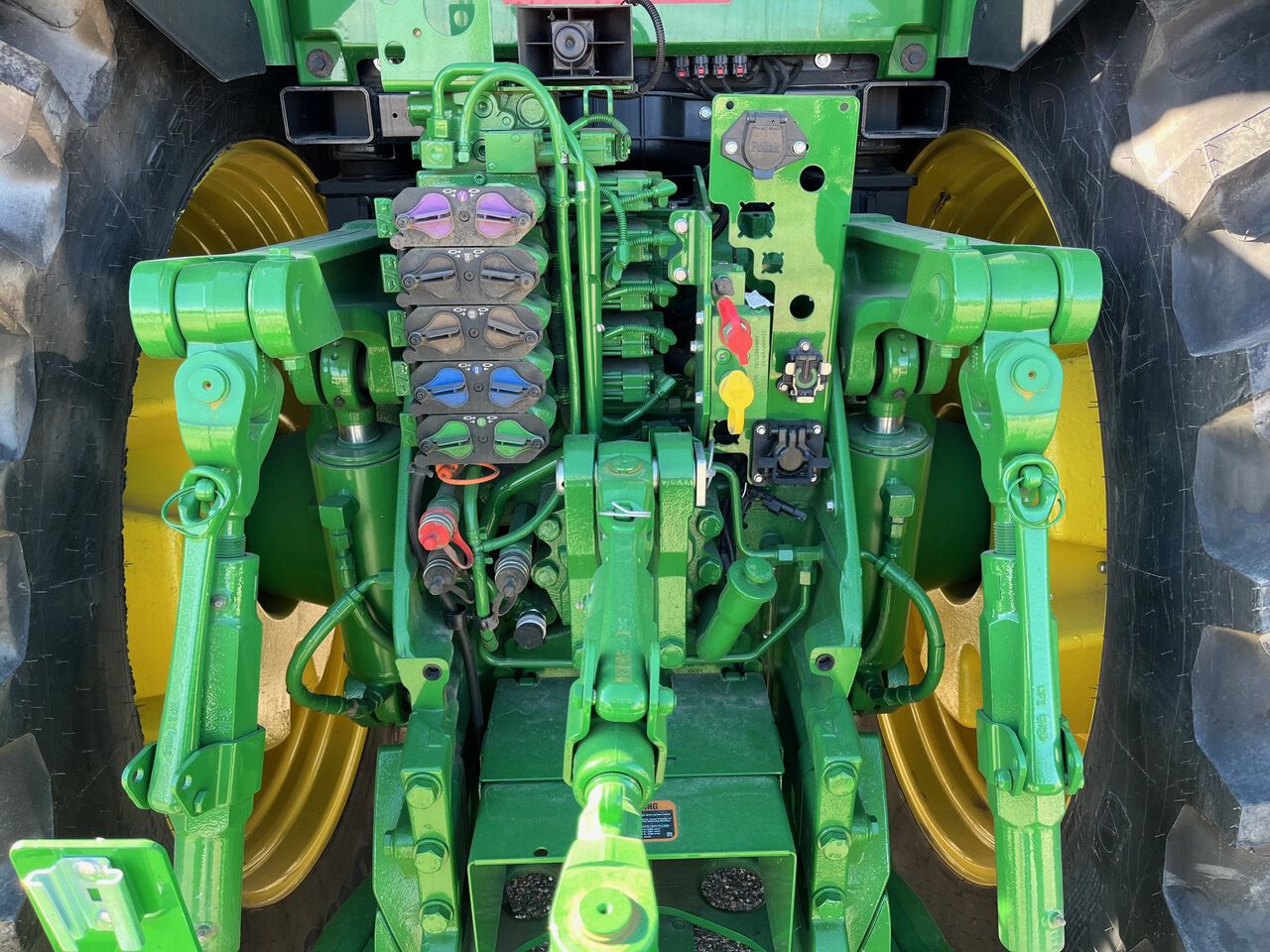 2025 8R 310 - 434718,  image number 23