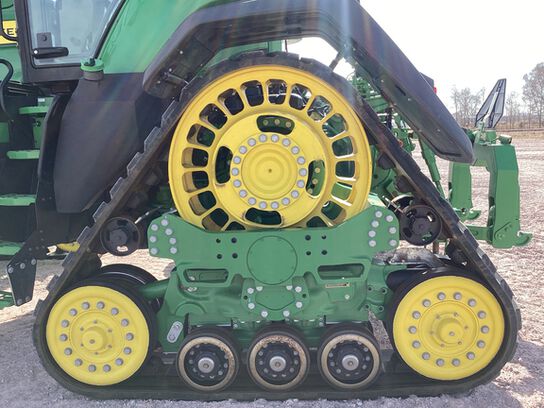 2024 8RX 410 - 442068,  image number 25