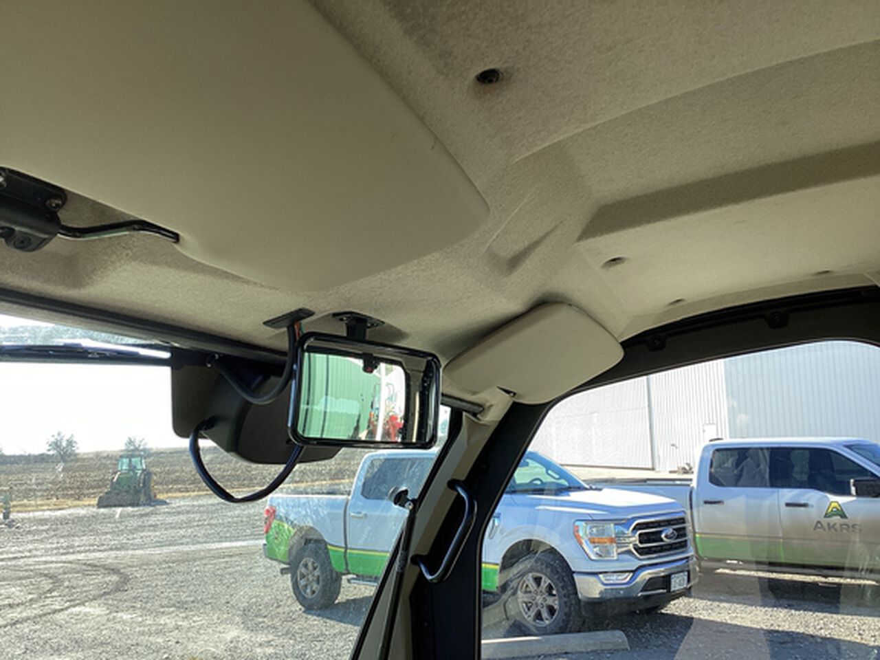 2022 XUV 835R - 413285,  image number 32