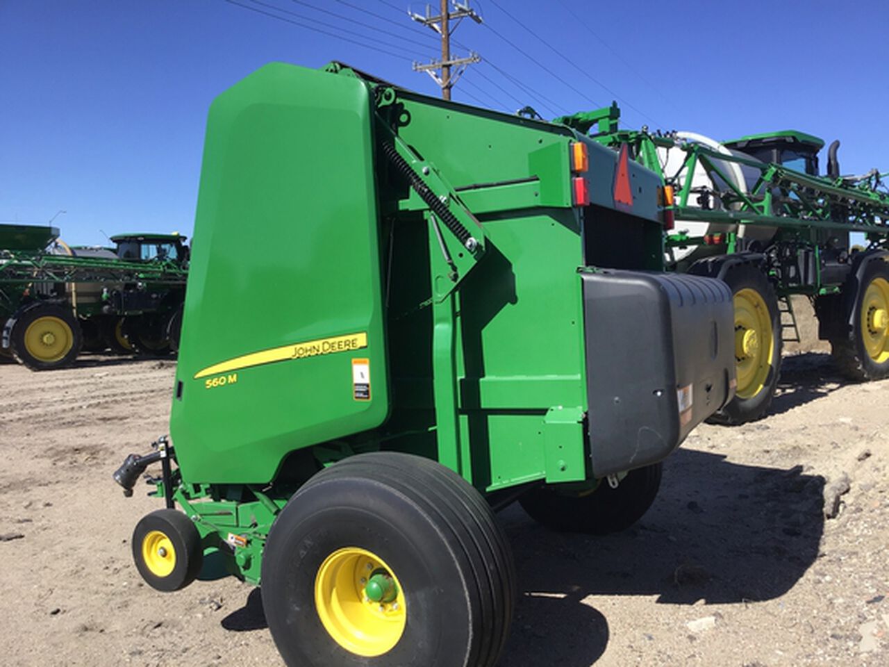 2019 560M - 421157,  image number 2