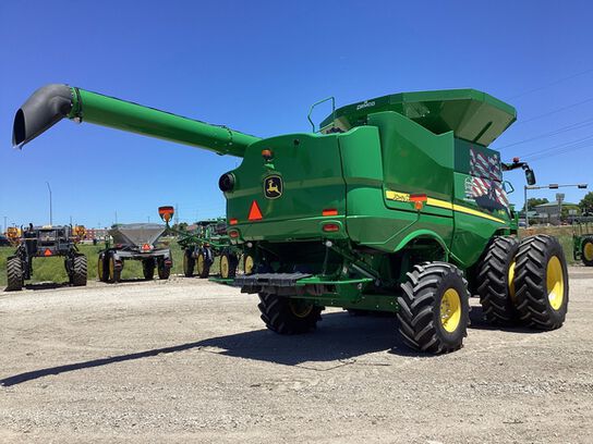 2020 S780 - 418434,  image number 3