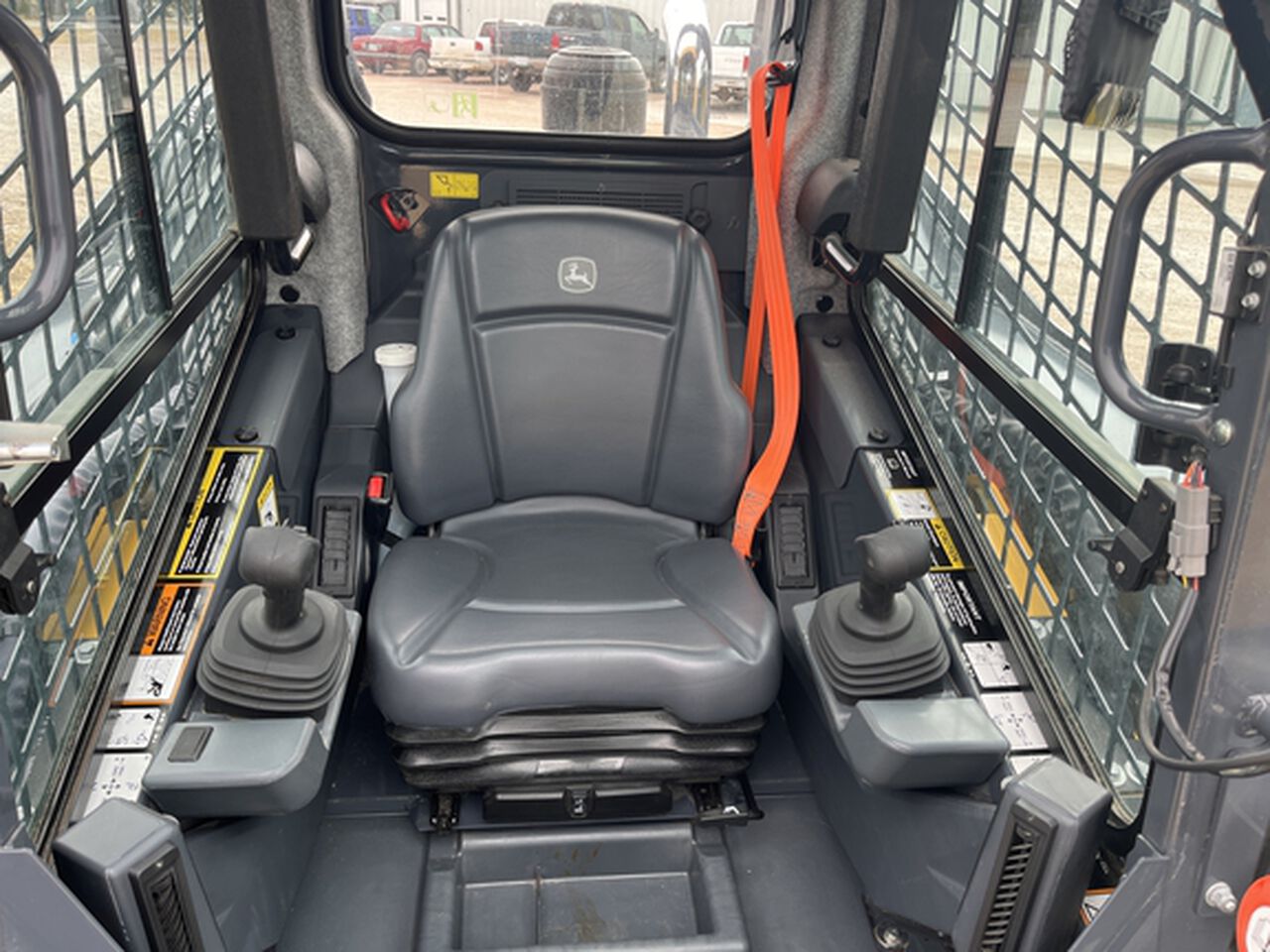 2023 320G - 441333,  image number 6