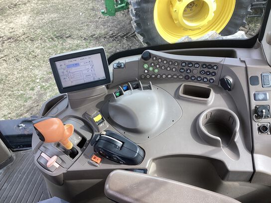 2013 7215R - 430506,  image number 7