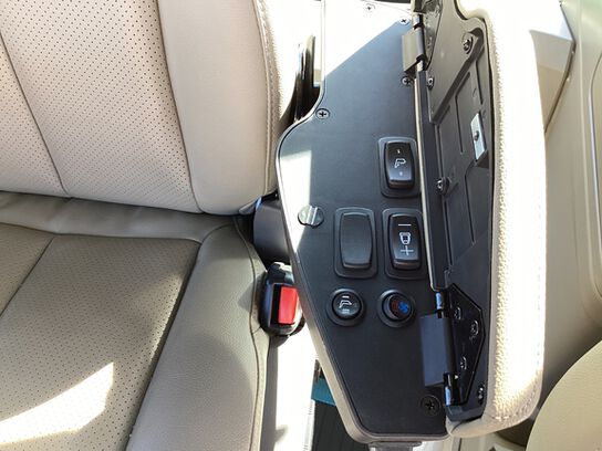 2025 9RX 640 - 442082,  image number 28