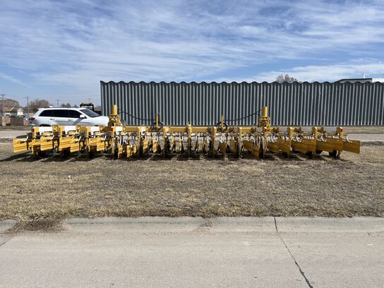 2022 6300 - 402542,  image number 1