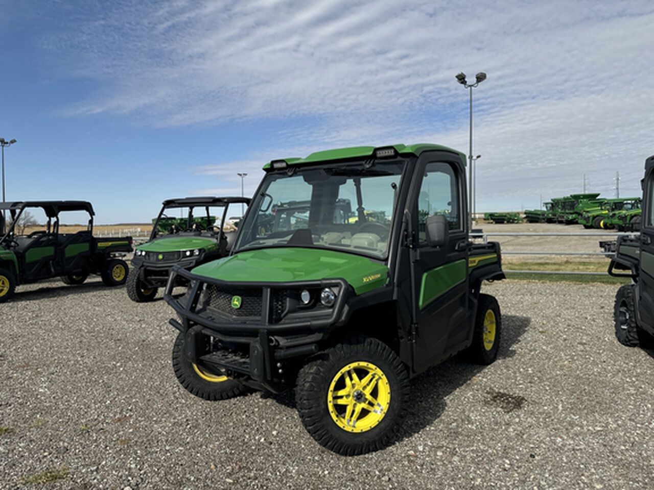 2023 XUV 835R - 429354,  image number 3