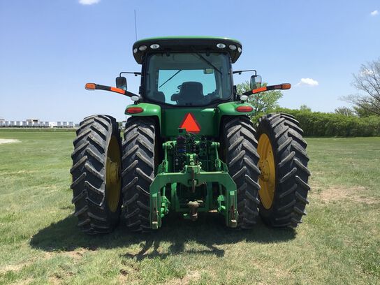 2010 8345R - 418227,  image number 4