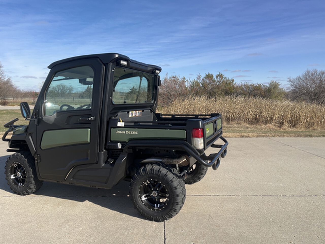 2021 XUV 835R - 438768,  image number 3