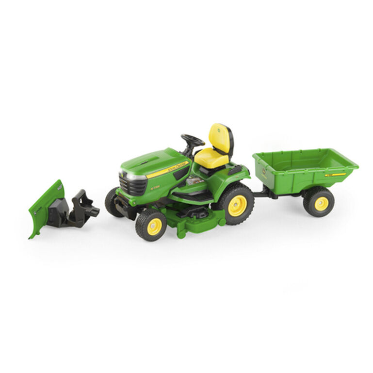 1:16 Scale X758 Lawn Tractor, Blade, Cart - LP81014, 