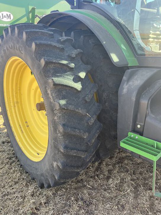 2012 8235R - 442820,  image number 7