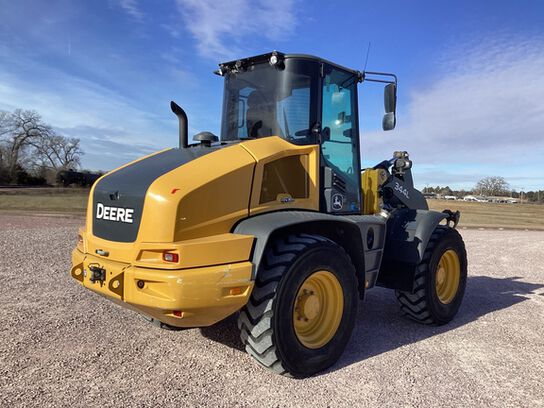 2018 344L - 443275,  image number 3