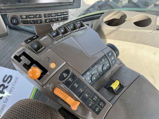 2016 8245R - 438969,  image number 6