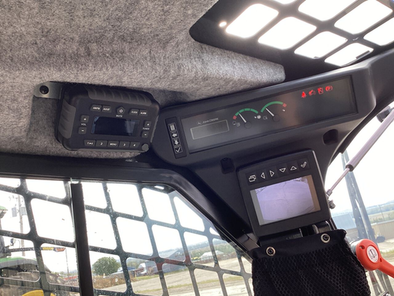 2024 324G - 440308,  image number 13